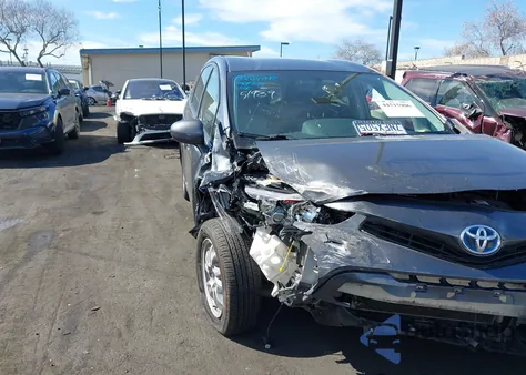 2015 Toyota Prius V Three z USA, uszkodzony, nr VIN JTDZN3EU6FJ038955